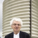Mario Botta a expliqué avoir voulu essayer de placer "un petit bijou", un "joyau" dans le paysage.